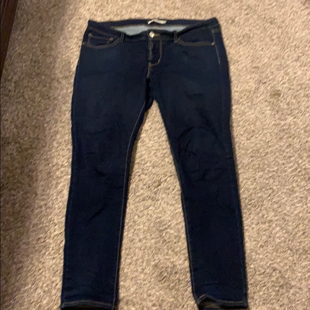 Levi skinny jeans